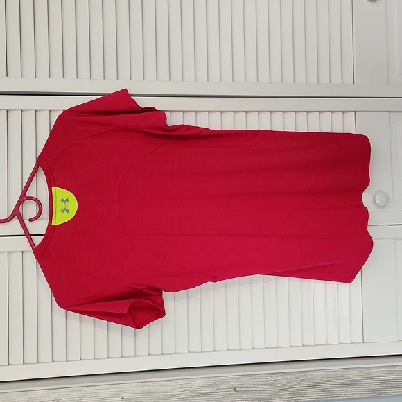 Under armour Heatgear top size medium - Picture 5 of 5